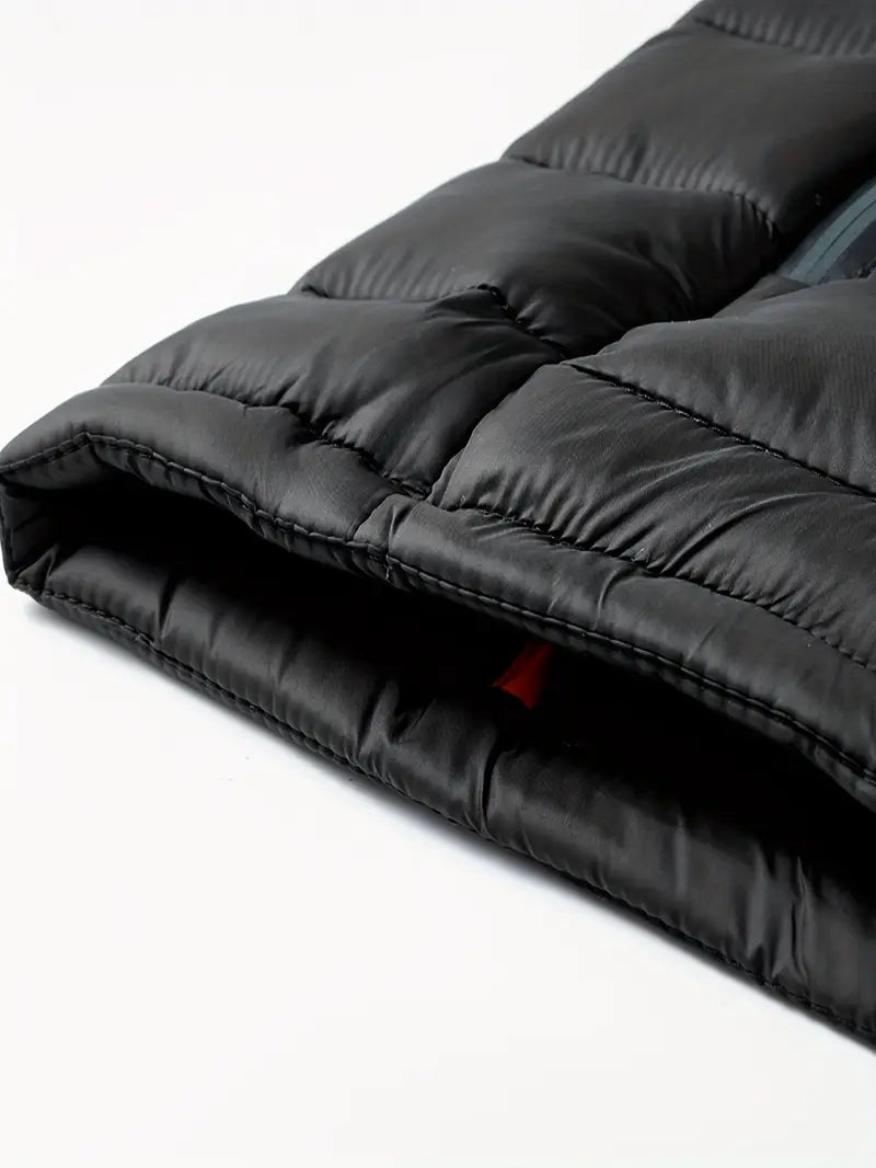 Elegante giacca con cappuccio